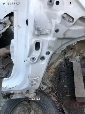Ford Focus Sağ Ön Menteşe Takımı Hatasız Orjinal Çıkma