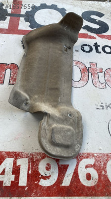 1K0423981J audi a3 2010 direksiyon kutusu ısı kalkanı