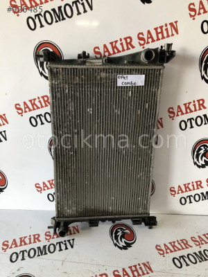 opel combo su radyatörü çıkma