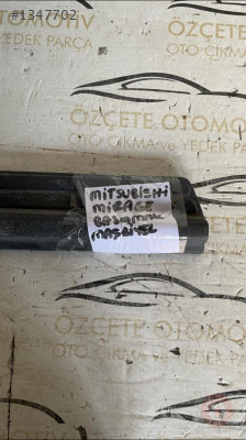 MİTSUBİSHİ MİRAGE BASAMAK MARŞBİYELİ ORİJİNAL ÇIKMA