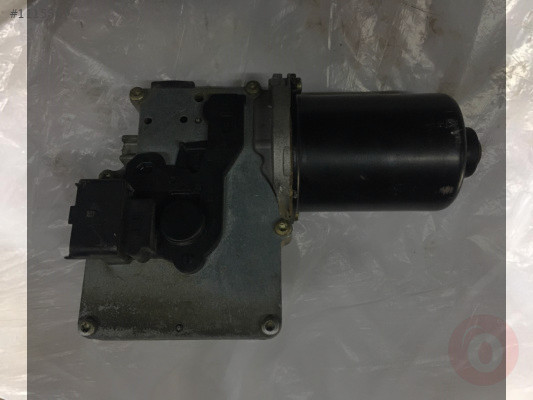PEUGEOT 307 ÖN CAM SİLGİ MOTORU HATASIZ