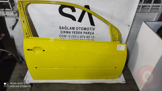 FORD FİESTA ÇIKMA  TEK KAPI SAĞ ÖN KAPI SARI