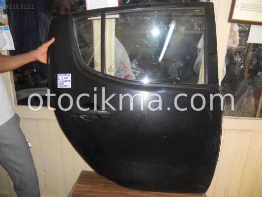 MİTSUBİSHİ L200 SAĞ ARKA KAPI  DIŞ KOLU ORJNAL ÇIKMA