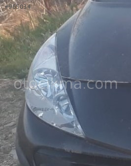 2009 model peugeot 207 1.4 benzinli çıkma sağ far