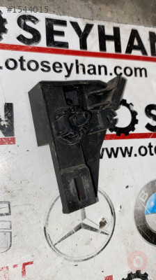 1K1823633 volkswagen golf 6 kaput açma kolu yuvası mekanizma