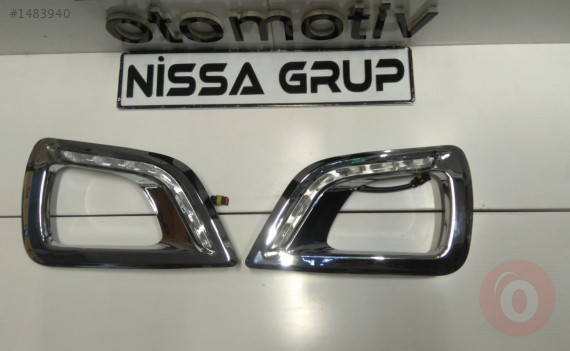 NİSSAN NAVARA SAĞ SİS ÇERÇEVESİ KROM LEDLİ SIFIR D23 2014-