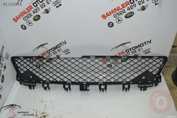 MERCEDES C SERİSİ A204 W204 ÖN TAMPON ORTA IZGARA