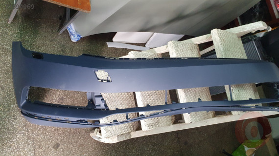 Passat b8 ön tampon far yikamali sifir