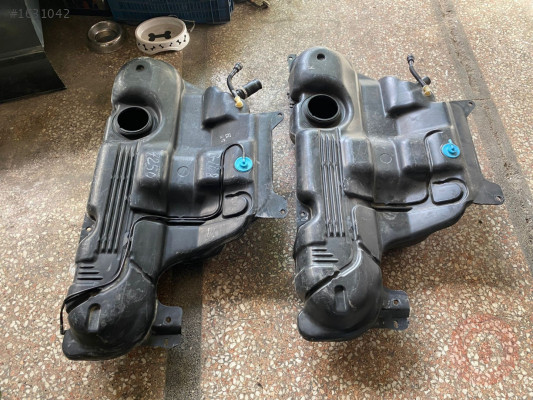 RENAULT MEGANE 2 BENZİN DEPOSU 2.0 MOTOR ÇIKMA 2003-2008 MOD