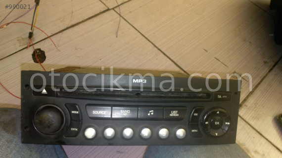 peugeot 207 çıkma teypp radyo