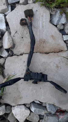 hyundai elentra çıkma sinyal silecek ünitesi