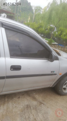 OPEL CORSA B SAĞ ÖN KAPI DOLU. OTO ERKAN ÜNYE