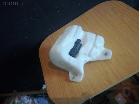 Opel corsa D cam su deposu.