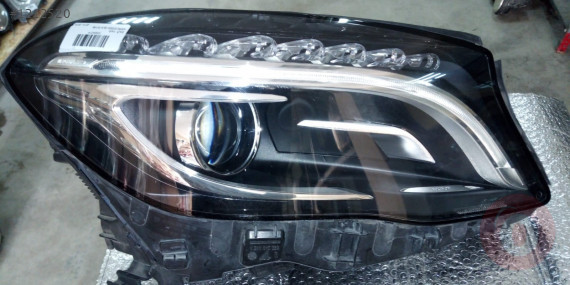 MERCEDES GLA W156 SAĞ FAR VE TÜM ÇIKMA PARÇALAR