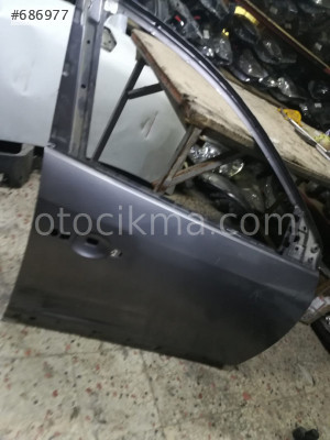 RENAULT FLUENCE SAĞ ÖN KAPI