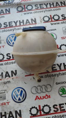 vw polo classic yedek su bidonu