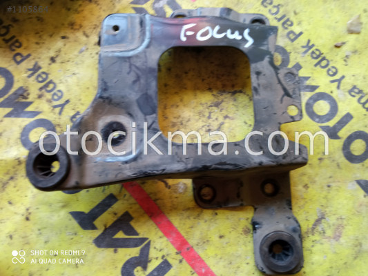 FORD FOCUS 3 ORJINAL ÇIKMA AKÜ ALT DEMİRİ (AV61-R6K034AB)