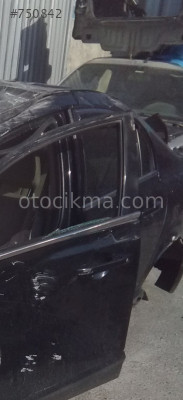 2007 HONDA CIVIC 1.6 DÜZ VİTES SOL ARKA KAPI ÇIKMA.