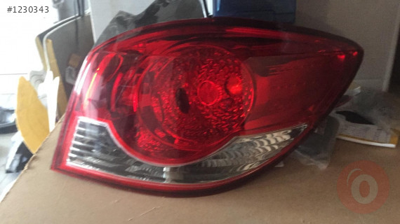 chevrolet cruze çıkma sağ arka stop lambası.