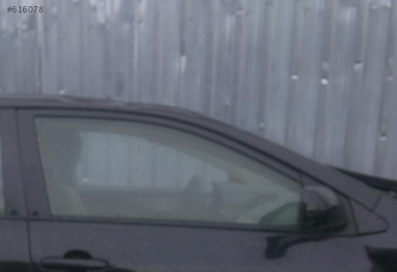 2009 TOYOTA COROLLA HATASIZ SAĞ ÖN KAPI CAMI.