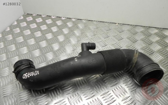 TRANSPORTER T5 04-10 1.9 TDİ HAVA FİLTRE BORUSU 7H0129615D