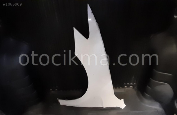 VOLKSWAGEN PASSAT B8 2015-2018 ÖN SOL ÇAMURLUK.