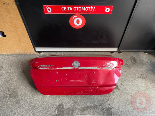 FİAT EGEA BAGAJ KAPAĞI ÇIKMA ORJİNAL KIRMIZI TEMİZ