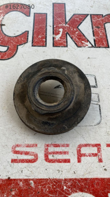 1K0512297D volkswagen tiguan 2012 arka helezon lastiği takoz