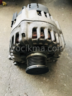 Audi A6 şarj dinamosu 03L 903 017 B