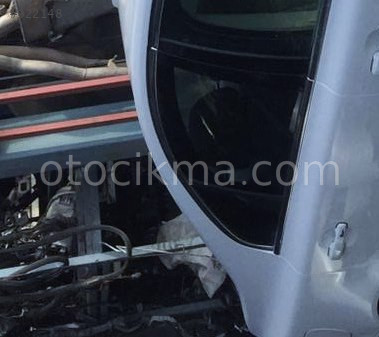 VOLVO S80 ORİJİNAL SAĞ ARKA KAPI CAMI.