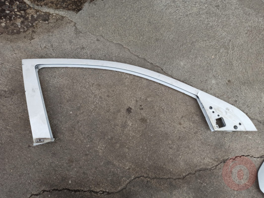 OPEL ASTRA H SAĞ ÖN KAPI DİREĞİ