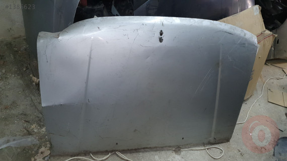 NISSAN PIC UP KAPUT 98