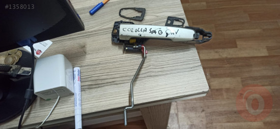 COROLLA SAĞ ÖN KAPI KOLU TOYOTA ORJİNAL ÇIKMA PARÇA