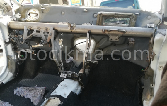 OPEL CORSA D GÖĞÜS DEMİRİ
