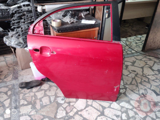 kia rio sag arka kapı