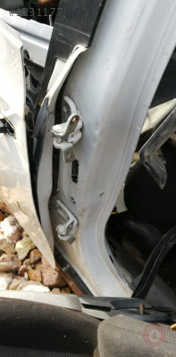 chevrolet cruze çıkma sol arka kapı menteşesi.