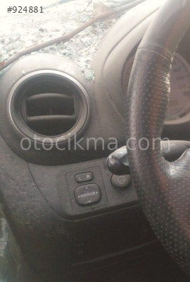 2006 TOYOTA RAV-4 ORİJİNAL KLİMA ÜFLEME IZGARASI.