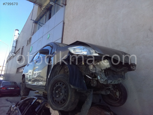 2006 HONDA CİTY  ÇIKMA KESME ÖN MEVCUTTUR.