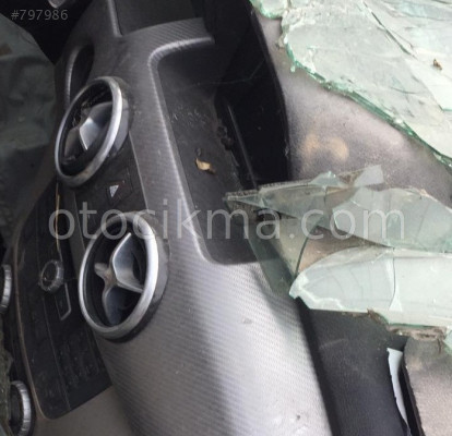 2014 MODEL MERCEDES GLK220 ÇIKMA KLİMA ÜFLEME IZGARA MEVCUT.