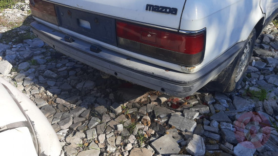 mazda 323 sedan çıkma arka tampon