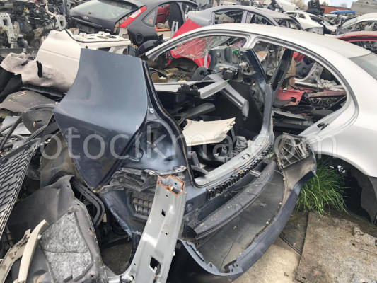 Volkswagen Golf 5 Arka Tampon Demiri hatasız orjinal çıkma