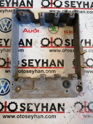 1716921 BMW 5 e34 1990 siğorta kutusu alt tablası braketi
