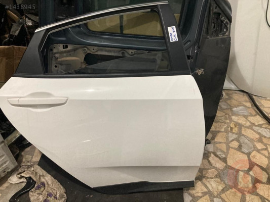 Honda Civic Sağ Arka Boş Kapı Hatasız Orjinal Çıkma