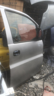 HYUNDAİ STAREX SAĞ ÖN KAPI
