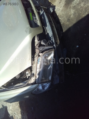 2001 VOLVO S40 HATASIZ ÖN SAĞ FAR.