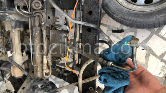 Range Rover Direksiyon Yağ Borusu Hatasız Orjinal Çıkma