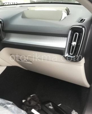 2019 VOLVO XC-40 ÇIKMA DOLU TORPİDO.