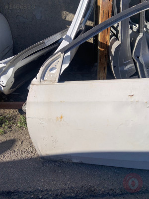 Hyundai İ20 sol ön sol arka kapı çıkma