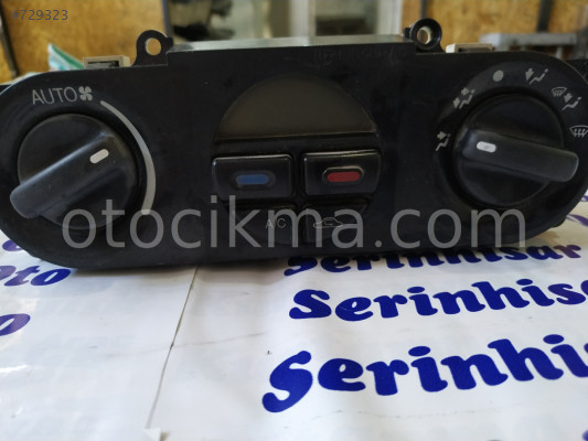 Ford Mondeo 1 2.0 dijital klima kontrol paneli mevcuttur.
