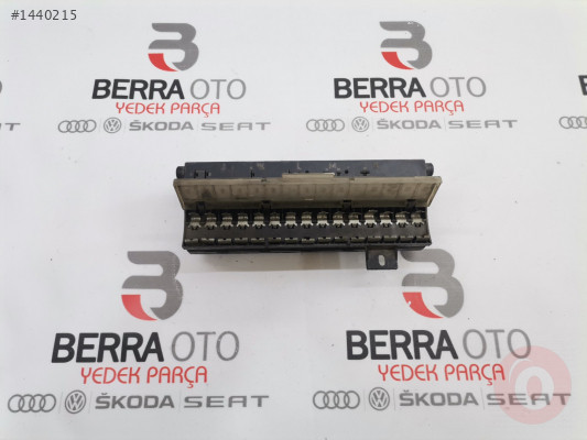 VOLKSWAGEN GOLF JETTA 1974-1984 SİGORTA KUTUSU 811941813